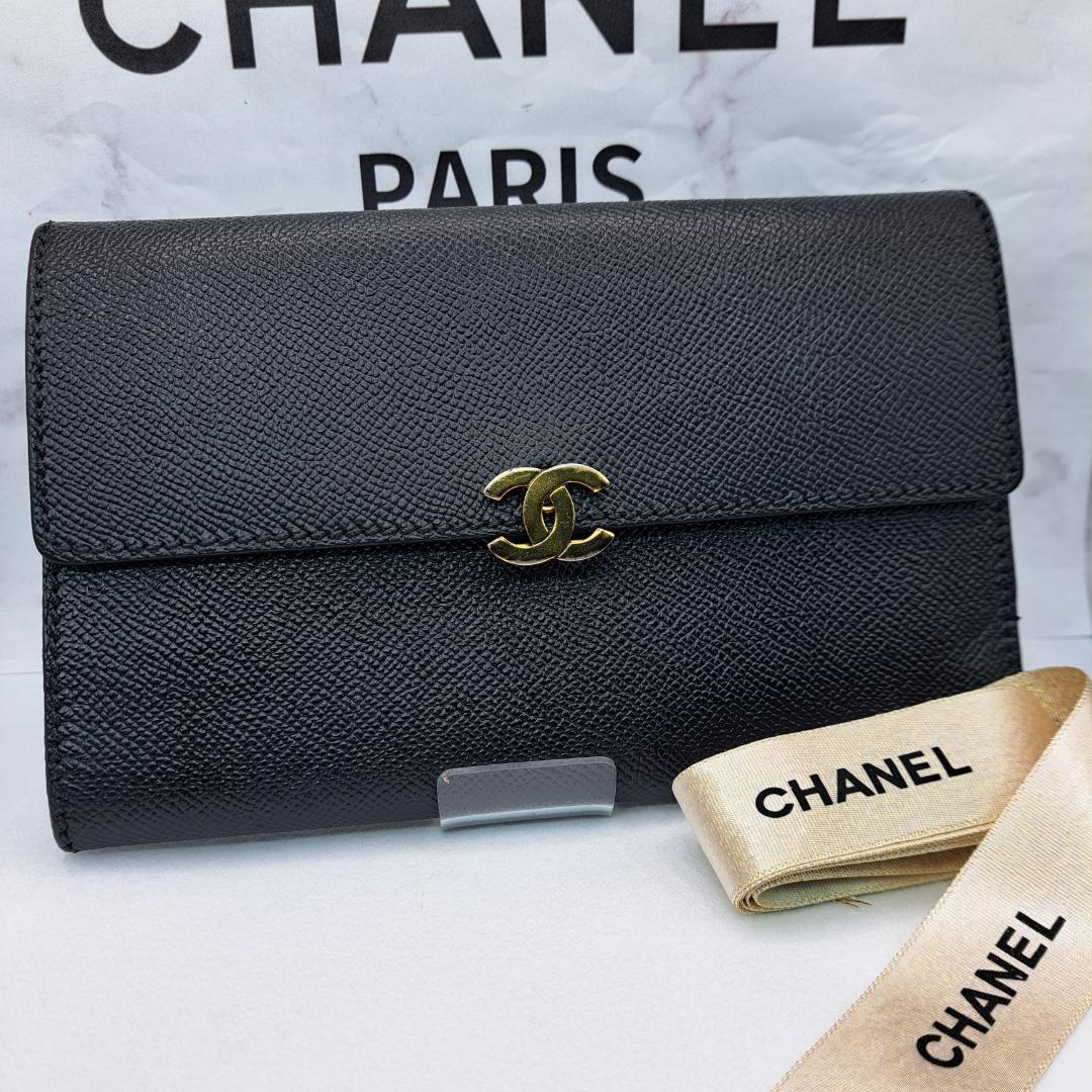 レア品　CHANEL 　三つ折り財布　財布　大型　クラシカルデザイン　長財布
