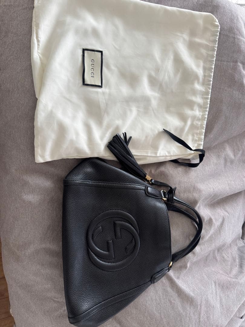 Gucci 黒 レザー ハンドバッグ 保存袋付き