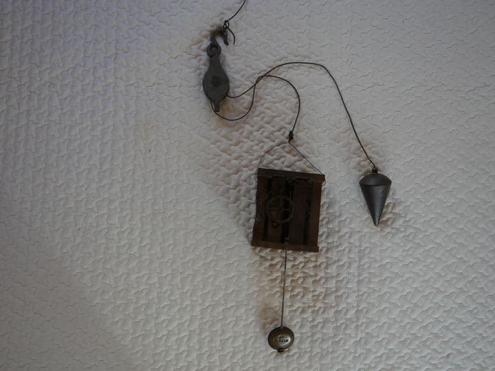 アンティーク　オブジェ　滑車　時計