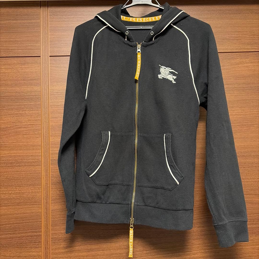 バーバリーブルーレーベル パーカー ホース ロゴ刺繍 　L