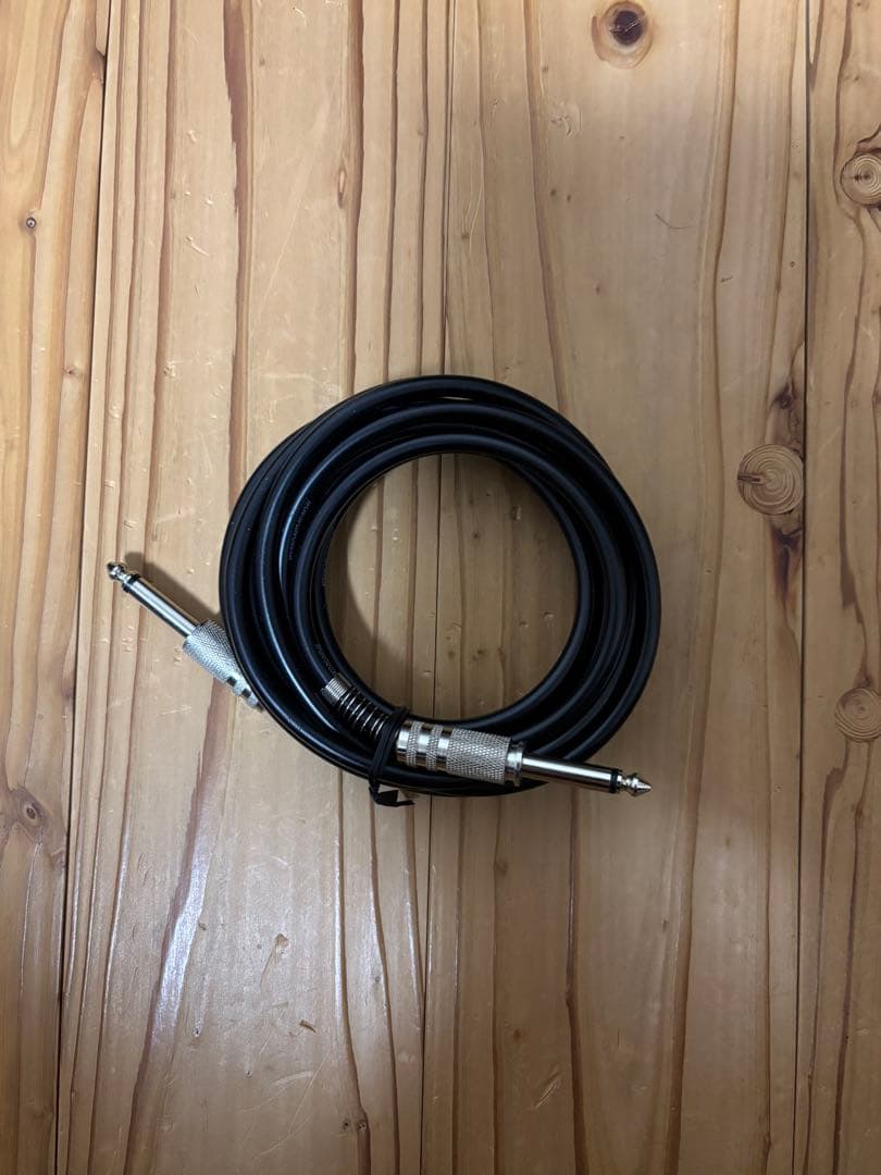 Squier Bullet Stratocaster ホワイト