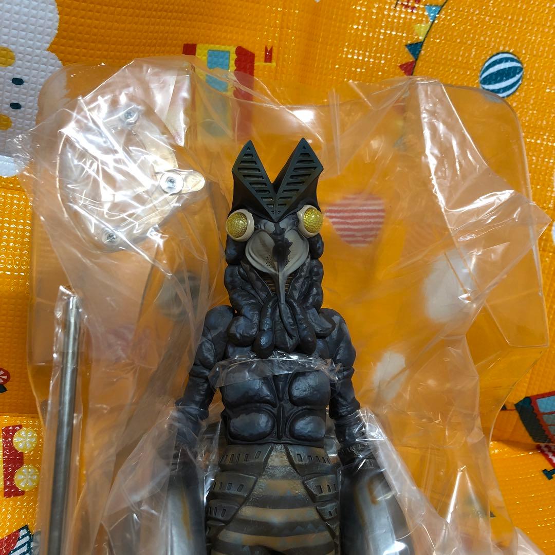 ギガンティックシリーズ　バルタン星人　フィギュア　ウルトラマンシリーズ