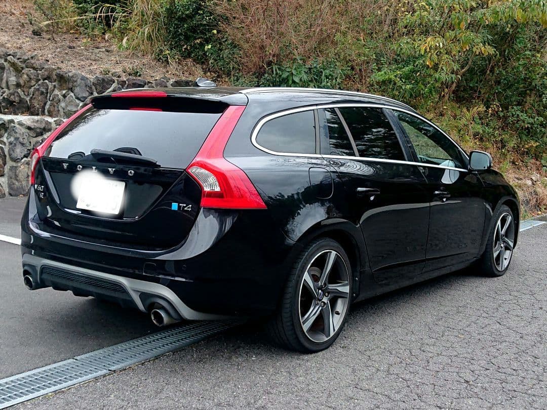ボルボ V60 Rデザイン Tベル済 新車時より記録簿8枚