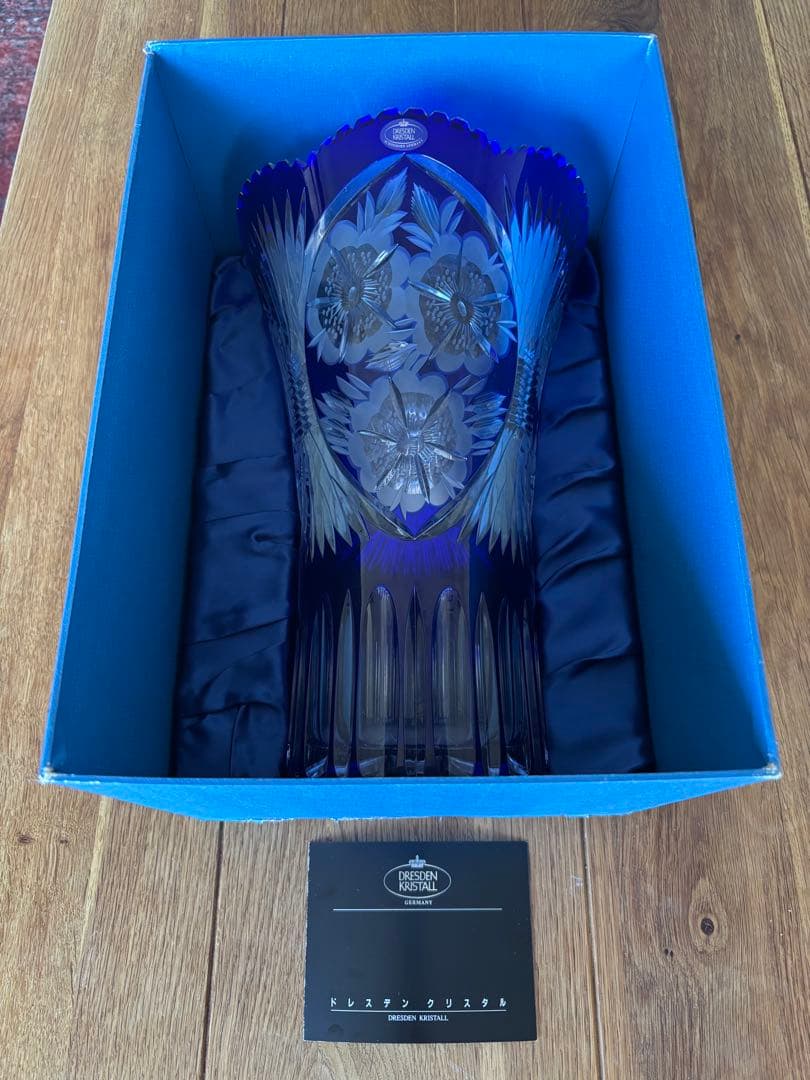 新品 ドレスデンクリスタルガラス花瓶