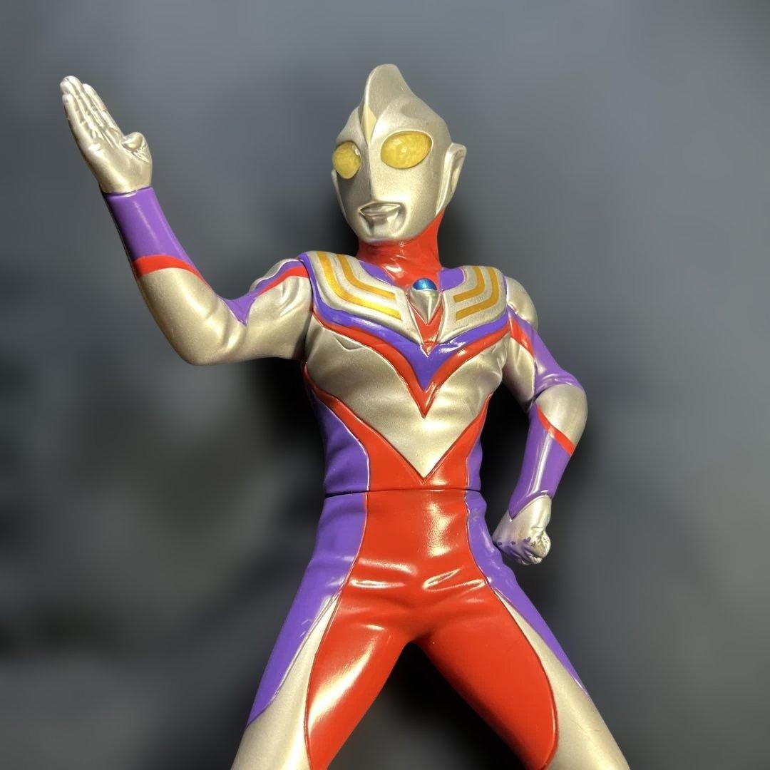 円谷プロ2008 BANPRESTO ウルトラマン ティガ　アクションフィギュア