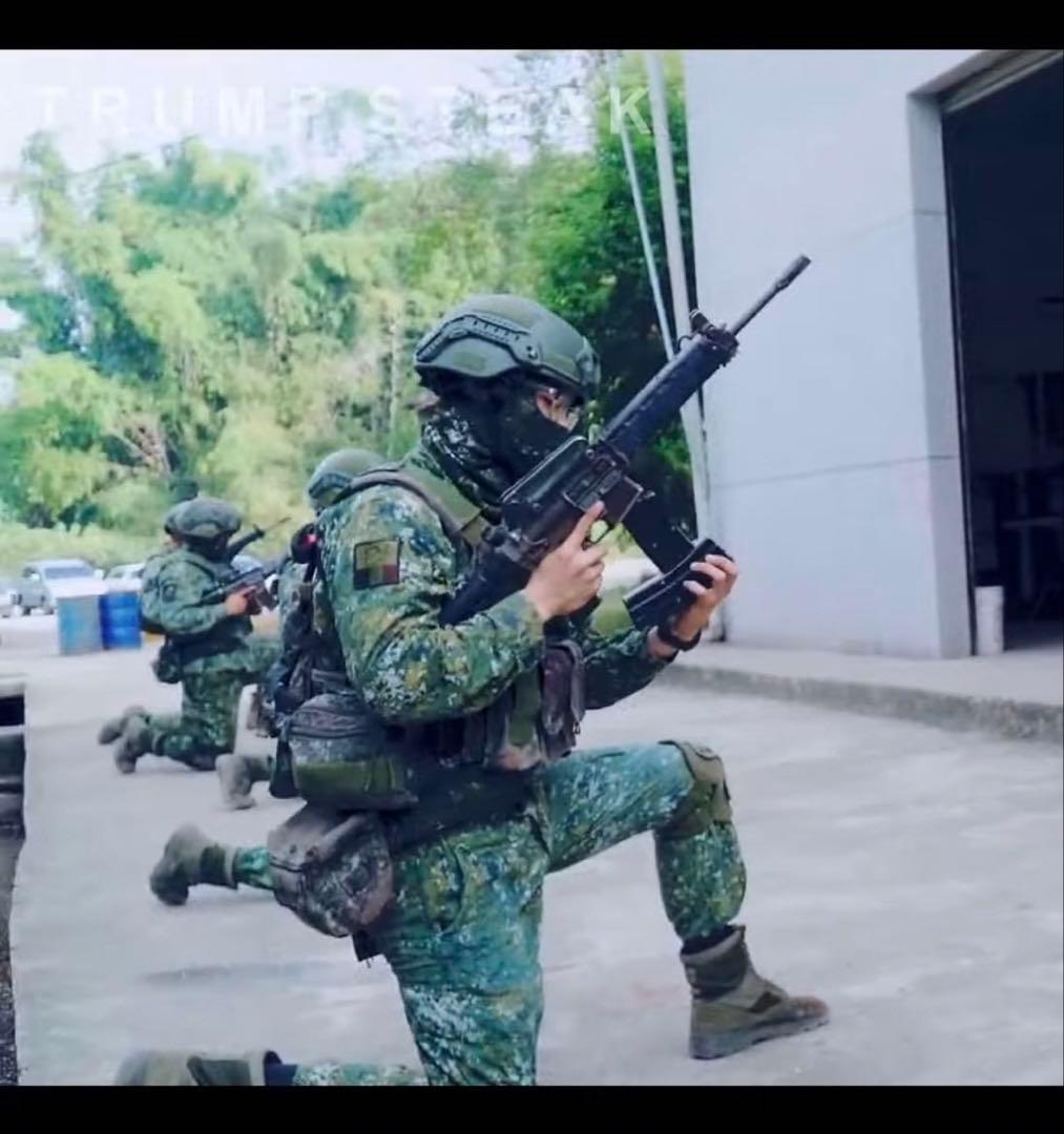 中華民国国軍　台湾軍　EMBH-105ヘルメット XL MICH 最終値下