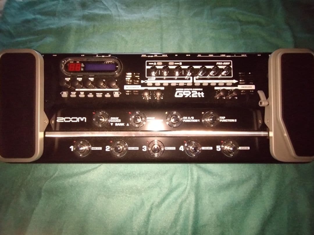 Zoom G9.2tt マルチエフェクター