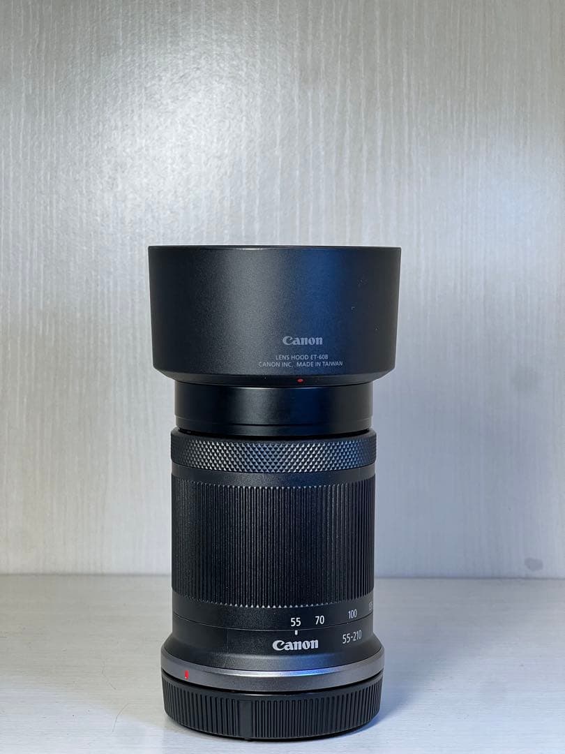 Canon rf-s 55-210mm ズームレンズ 黒 レンズフード付き