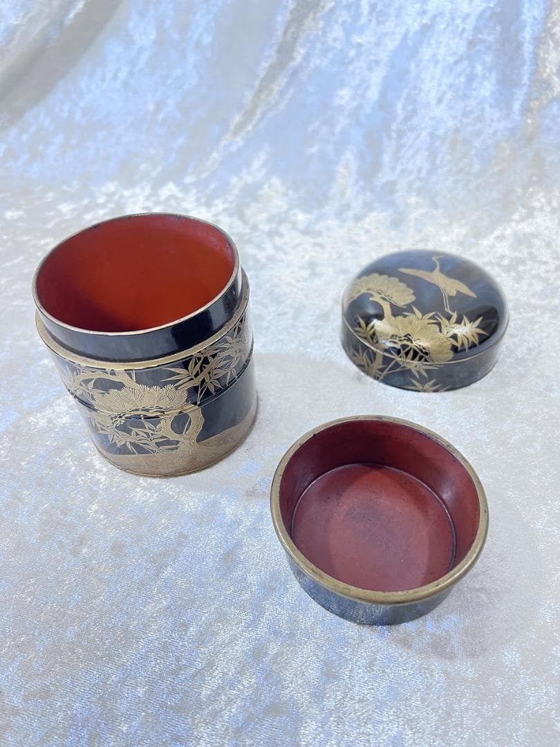 蒔絵丸住　合わせ箱　鶴亀と松