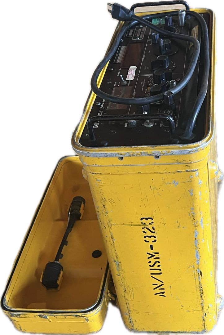 米軍放出品　無線機？