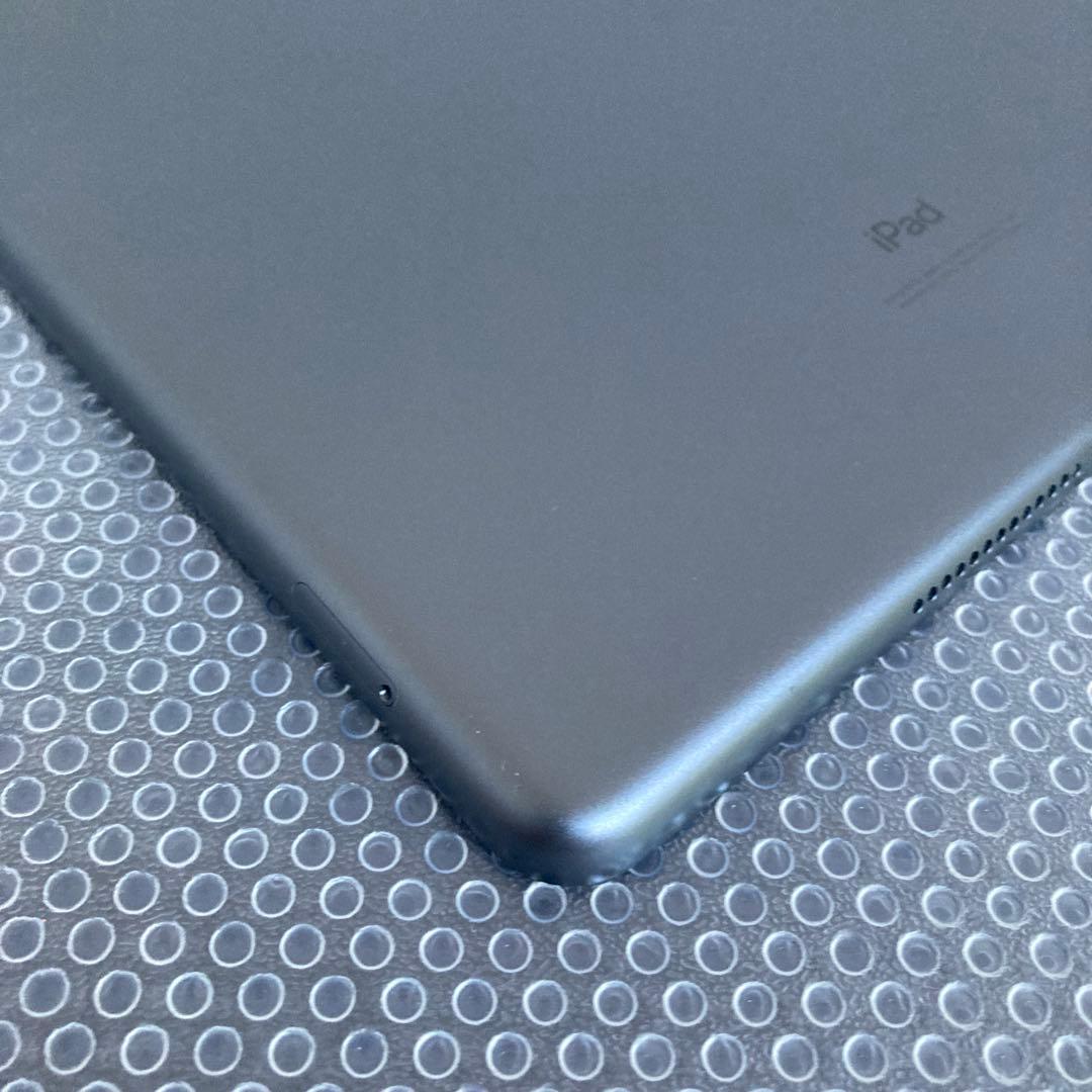 3564【早い者勝ち】iPad8 第8世代 32GB SIMフリー☆