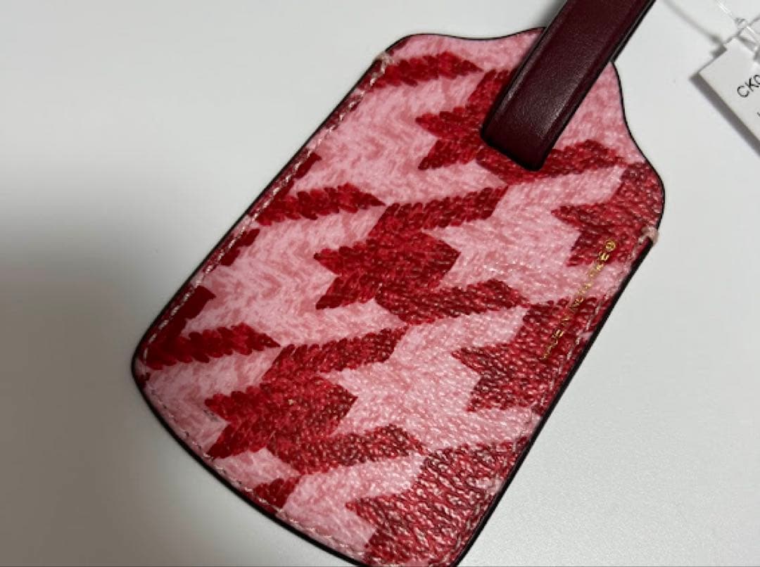 ❤️新品未使用❤️Coachコーチラゲッジタグ千鳥格子柄 荷物タグ ピンク レッド