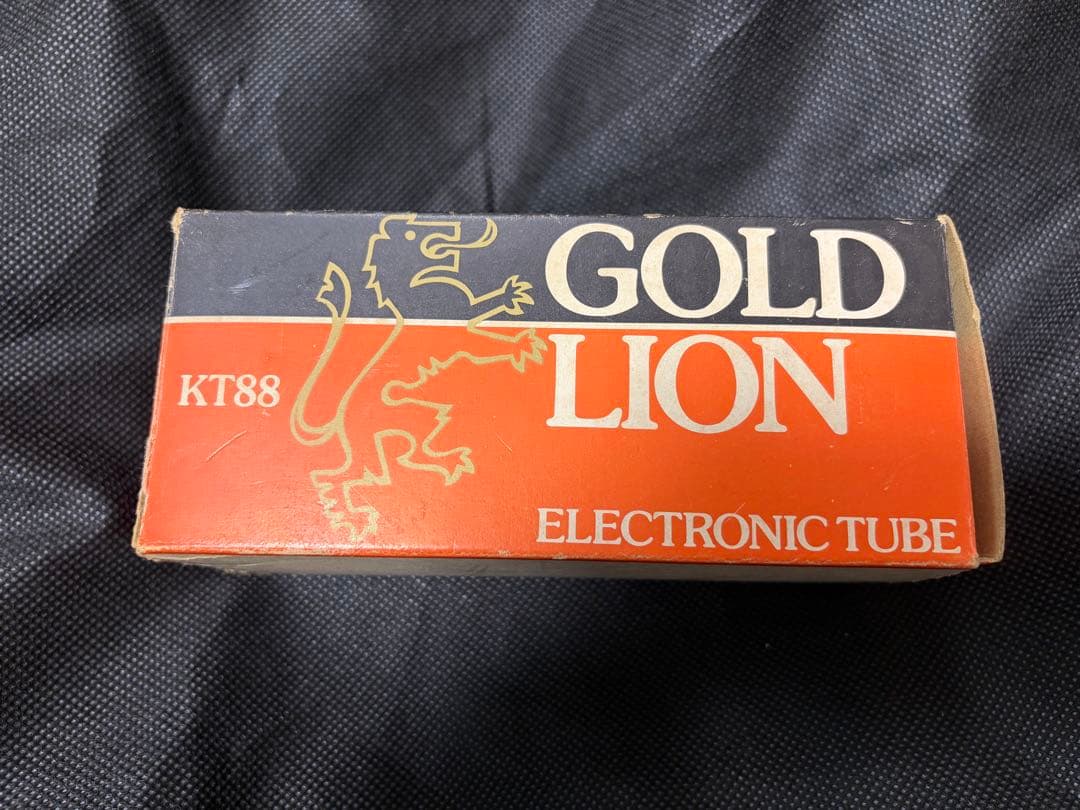 C*s様 イギリス製GOLD LION KT88 真空管2本 1本は箱なし