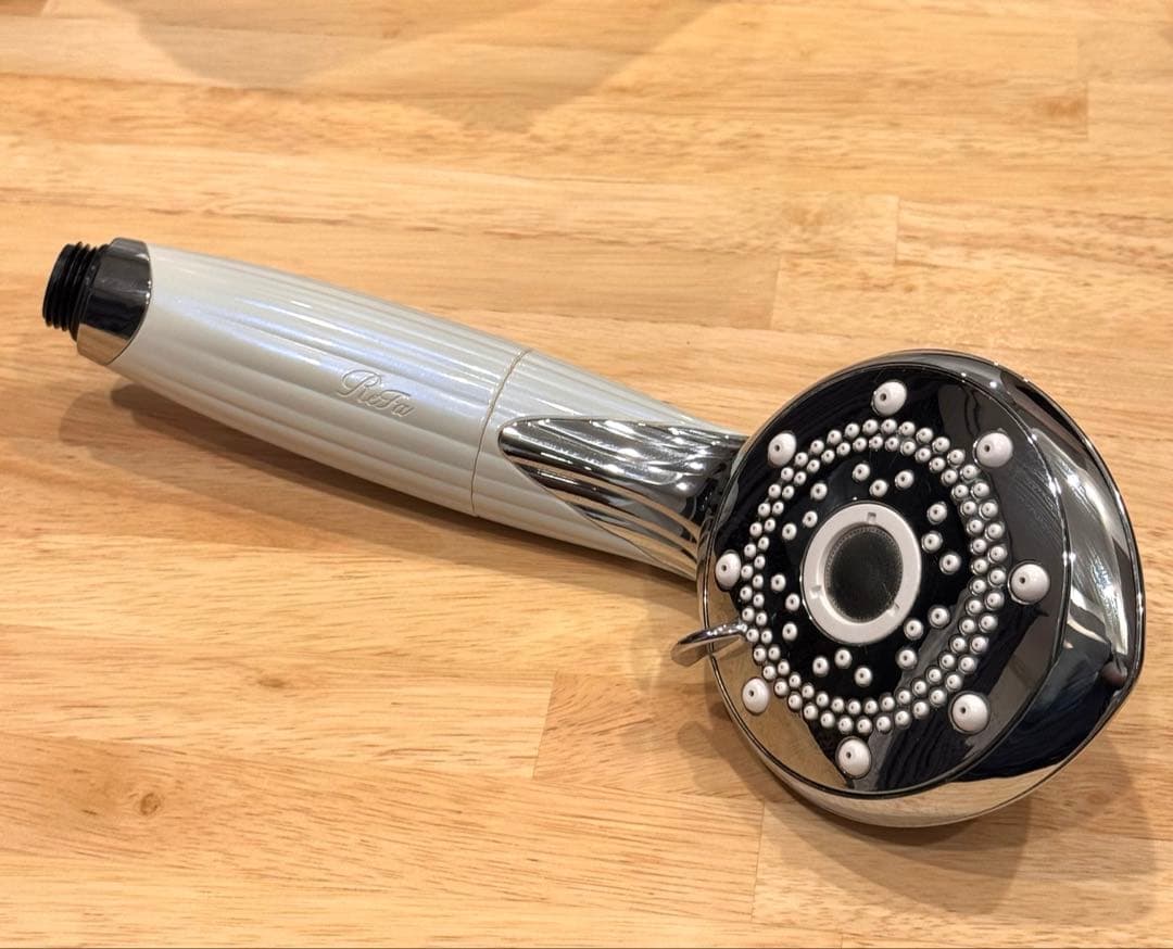 a*a様 ReFa シャワーヘッド リファファインバブル ピュア シルバー/ホワ