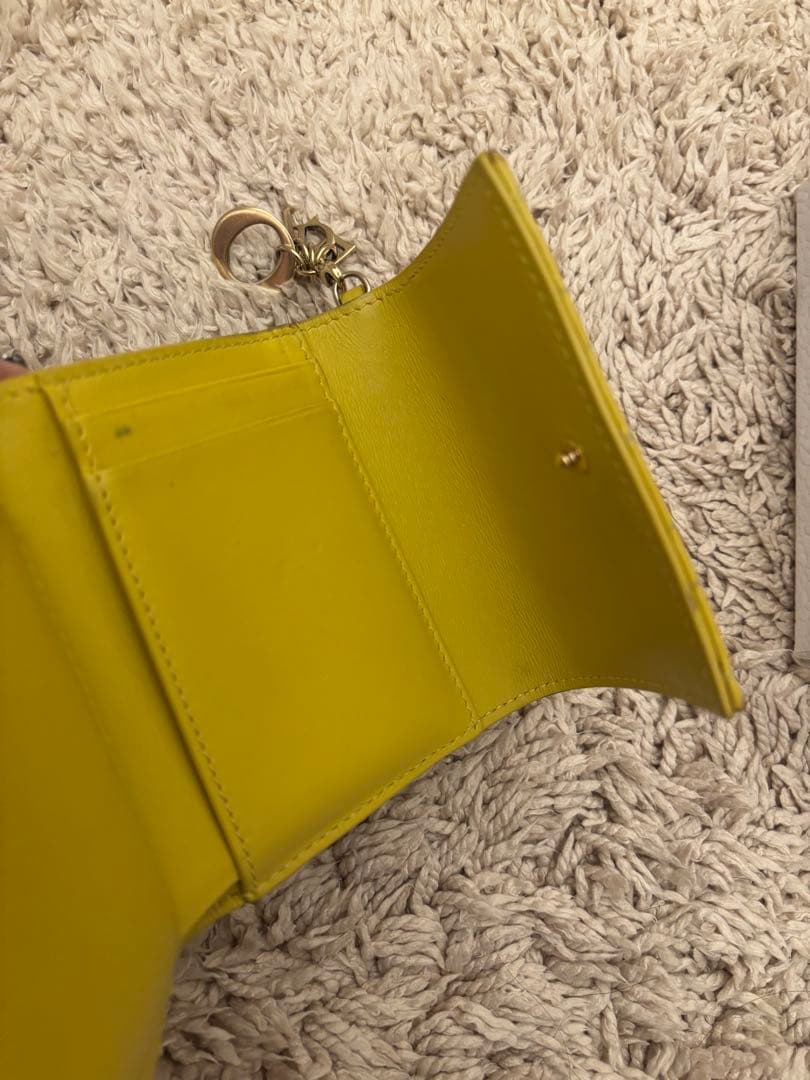 Dior ロータスウォレット　キルティング財布　三つ折り財布