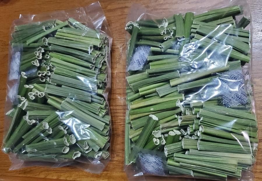 大容量　7000g　(国産・高品質)乾燥パパイヤの茎（無農薬・有機肥料）