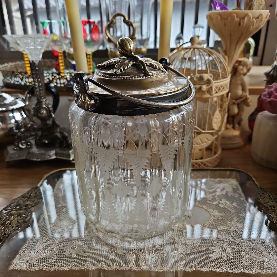 ワケ有り‥アンティークガラスビスケットジャー