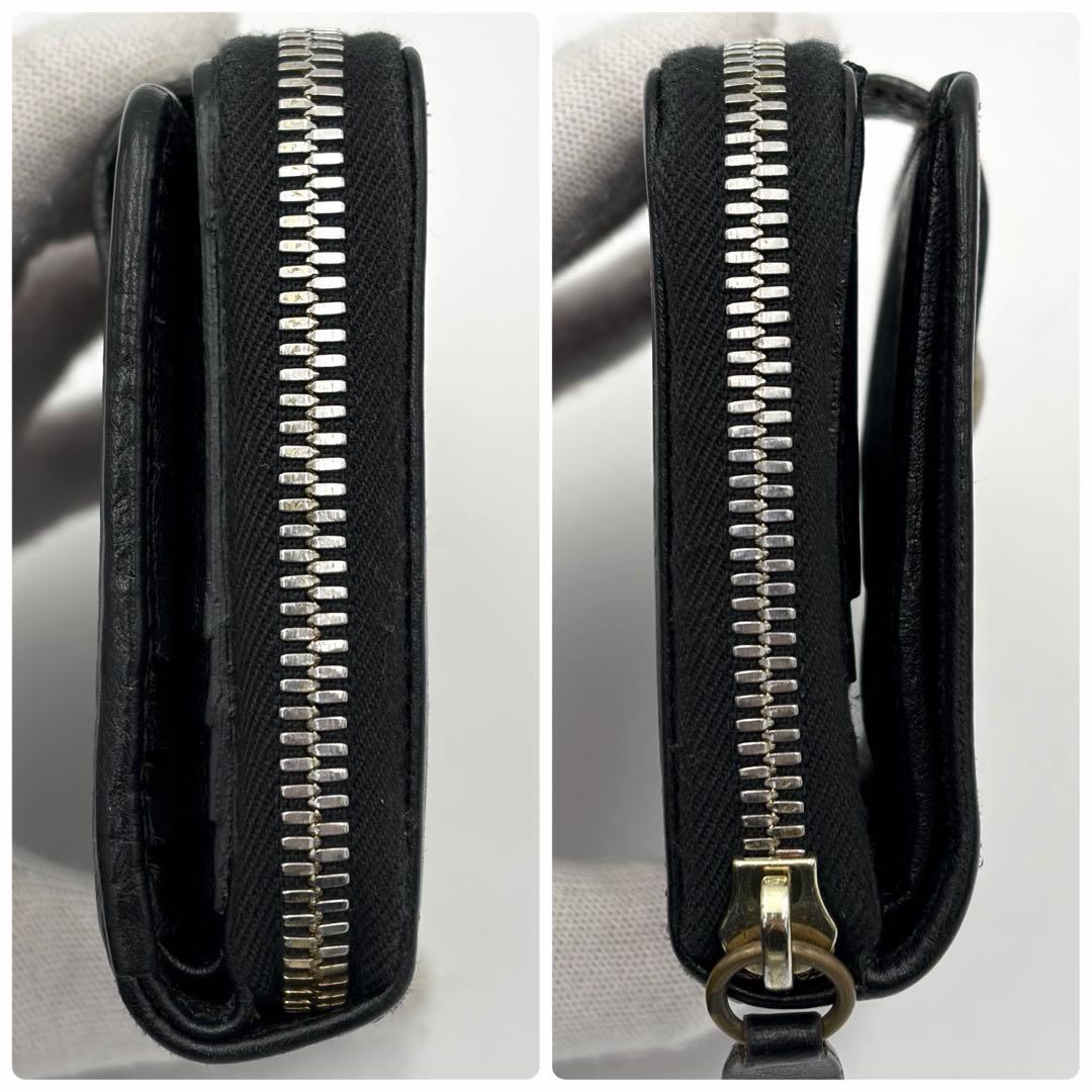 イルビゾンテ 二つ折り財布 ラウンドファスナー ブラック 金ボタン ロゴ型押し