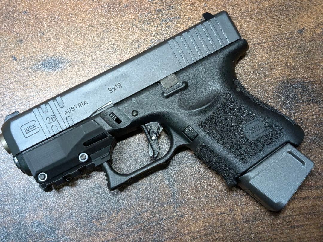 東京マルイ　グロック26 カスタム　ガスブローバック　アンダーレール