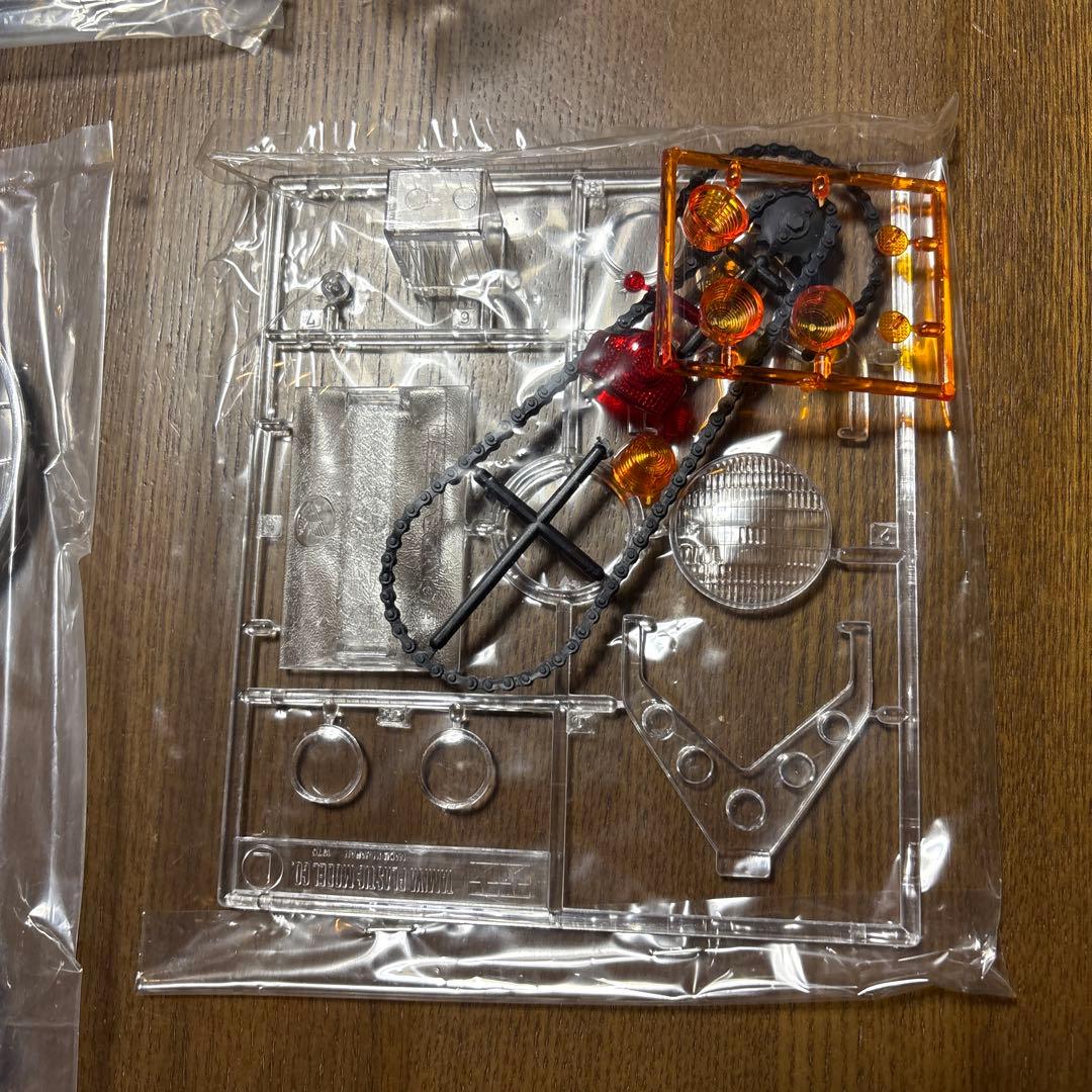 タミヤ　オートバイ　プラモデル　1/6 ホンダ　　ドリーム　CB750 FOUR