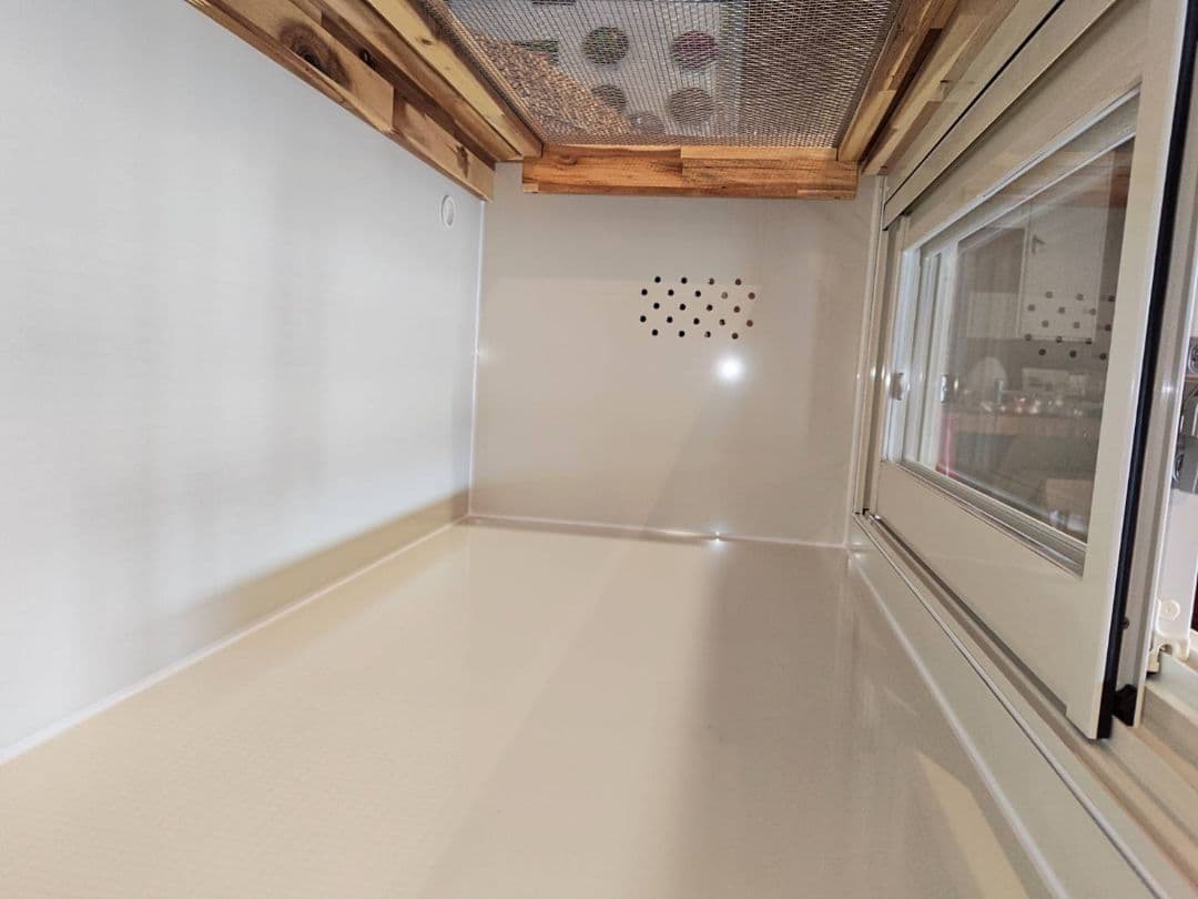 爬虫類ケージ　アルミサッシ