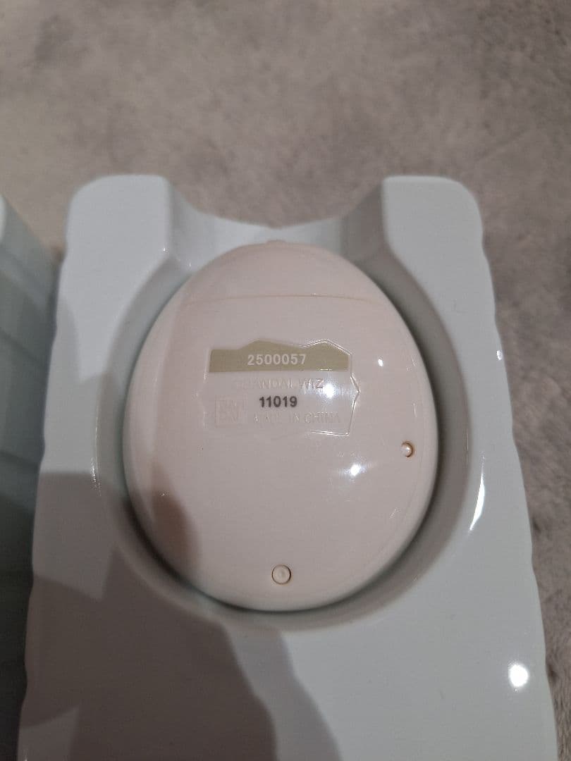 たまごっちみーつ スイーツ　イエロー　ホワイト2個セット　動作確認済