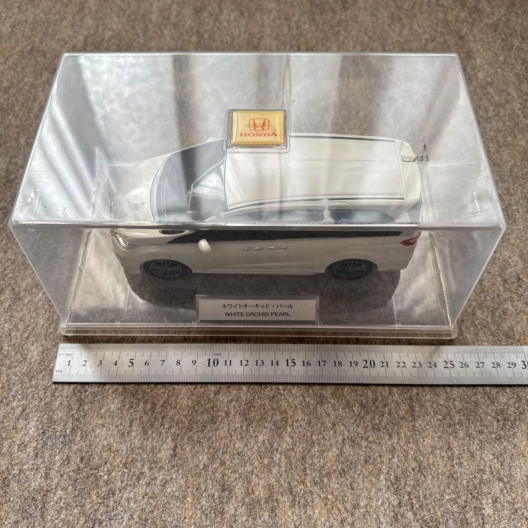 HONDA ODYSSEY ホワイトオーキッド・パール 模型