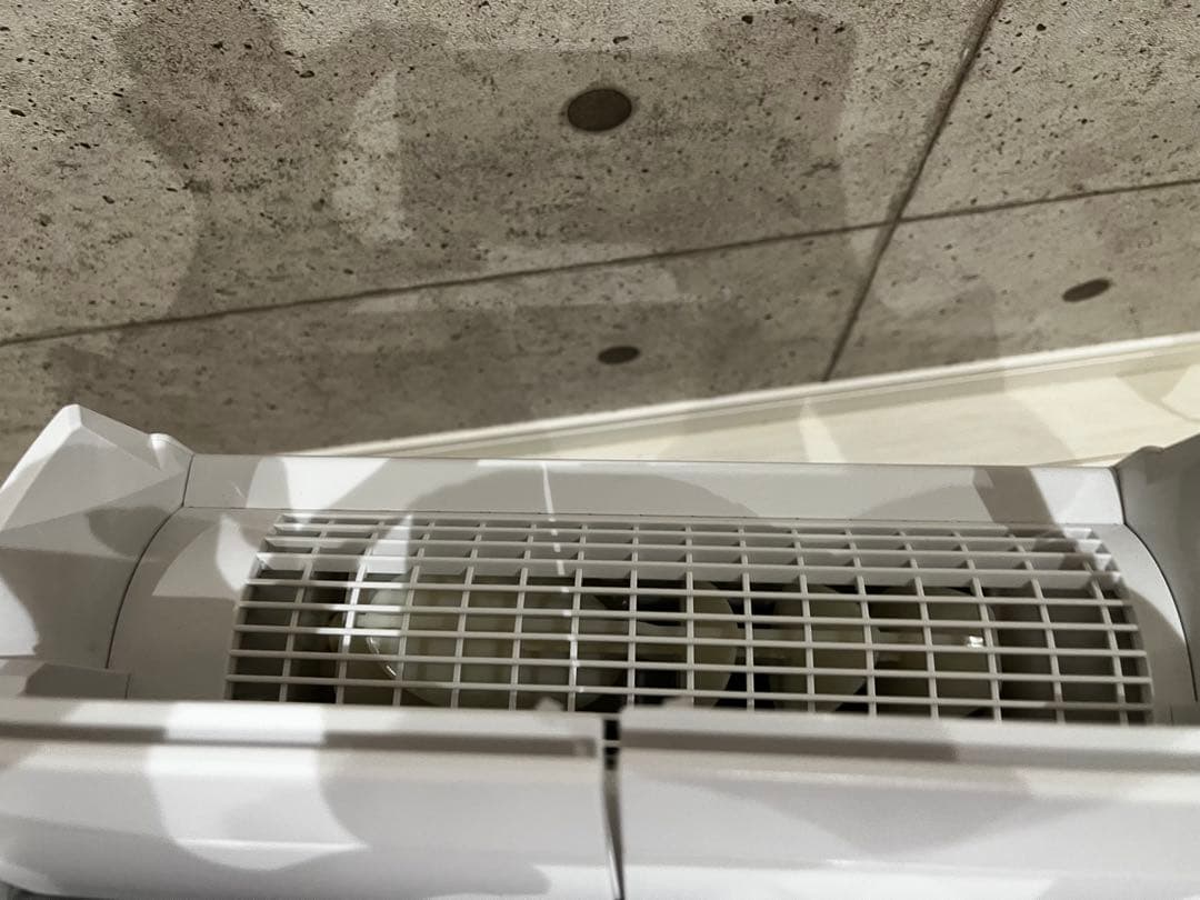 ［ジャンク品］Panasonic F-YHVX120 除湿機 ホワイト