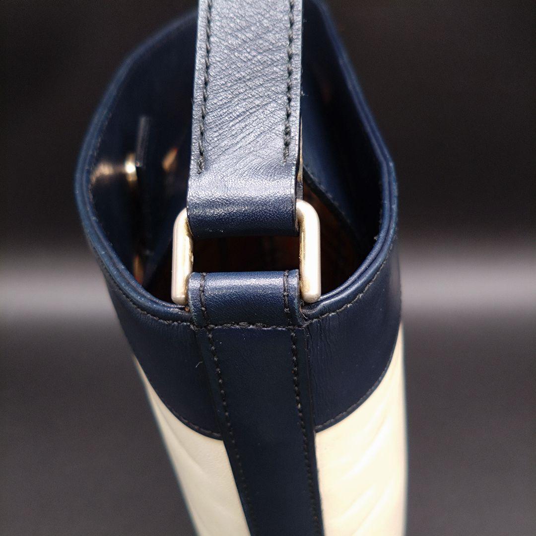 Burberrys ホースロゴ バケツ型 レザー ショルダーバッグ ノバチェック