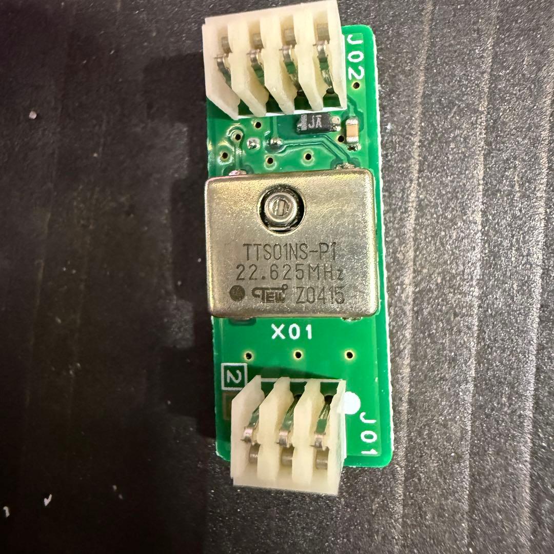 TCXO-9 温度補償型発振器【新品未使用】