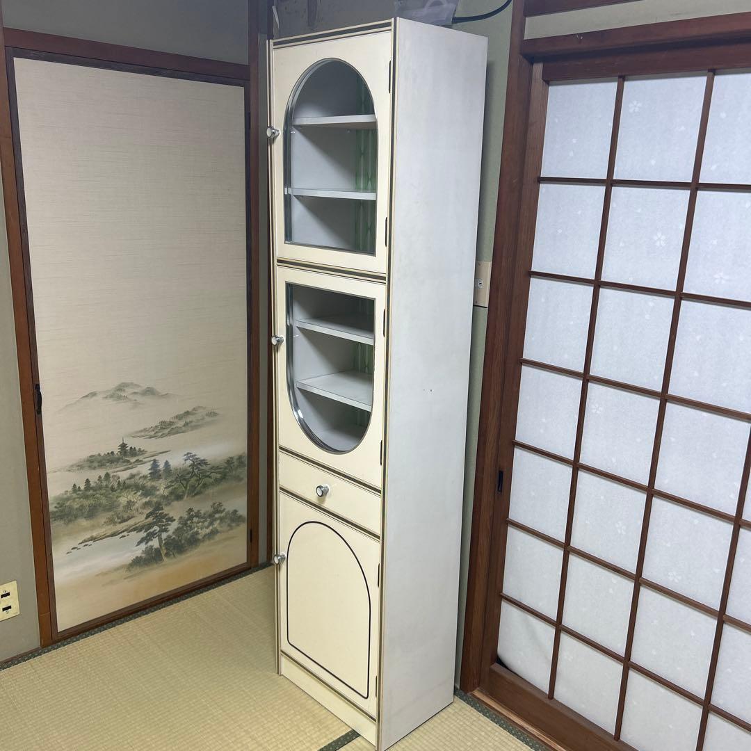 アイボリー キャビネット 透明ガラス扉付き