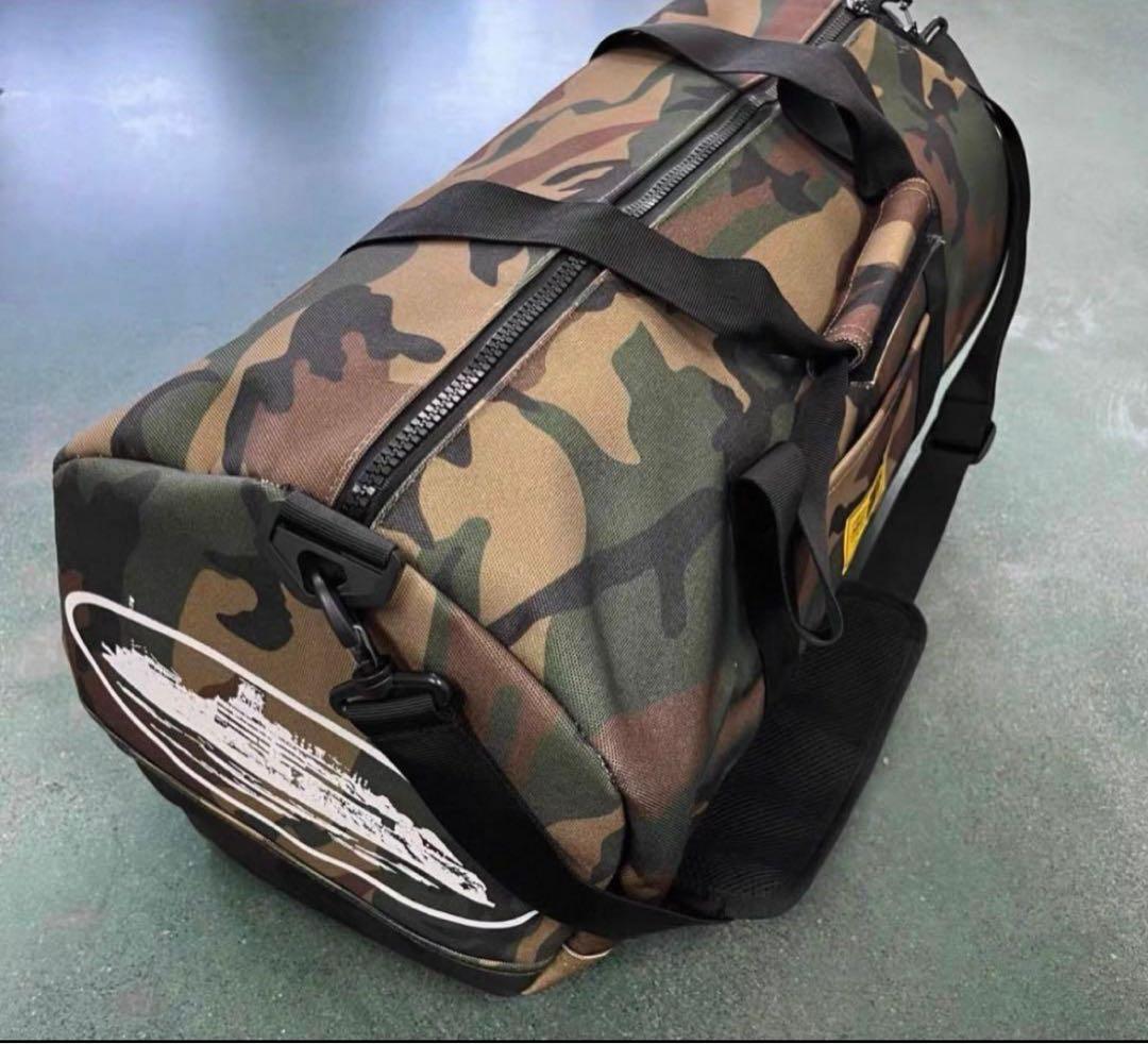 服好き高校生　corteiz 迷彩柄ボストンバッグ