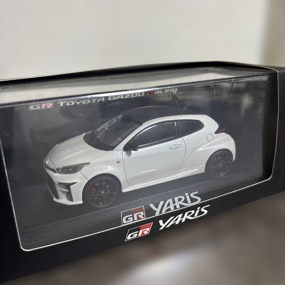 トヨタ GR YARIS ミニカー 1/30スケール