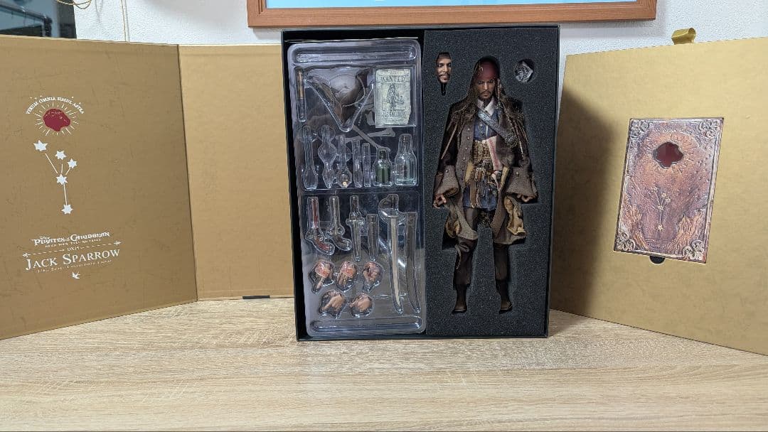 ホットトイズ　パイレーツオブカリビアン最後の海賊　ジャックスパロウ　DX15