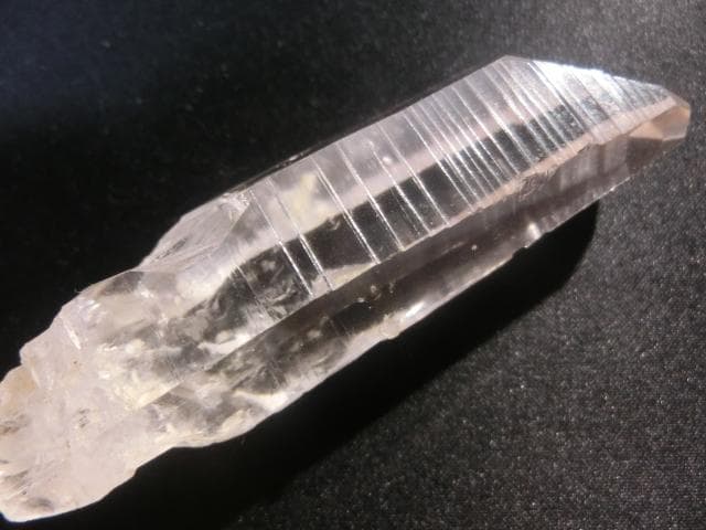 【コロンビア レムリアンシード】 貫入水晶 キークリスタル