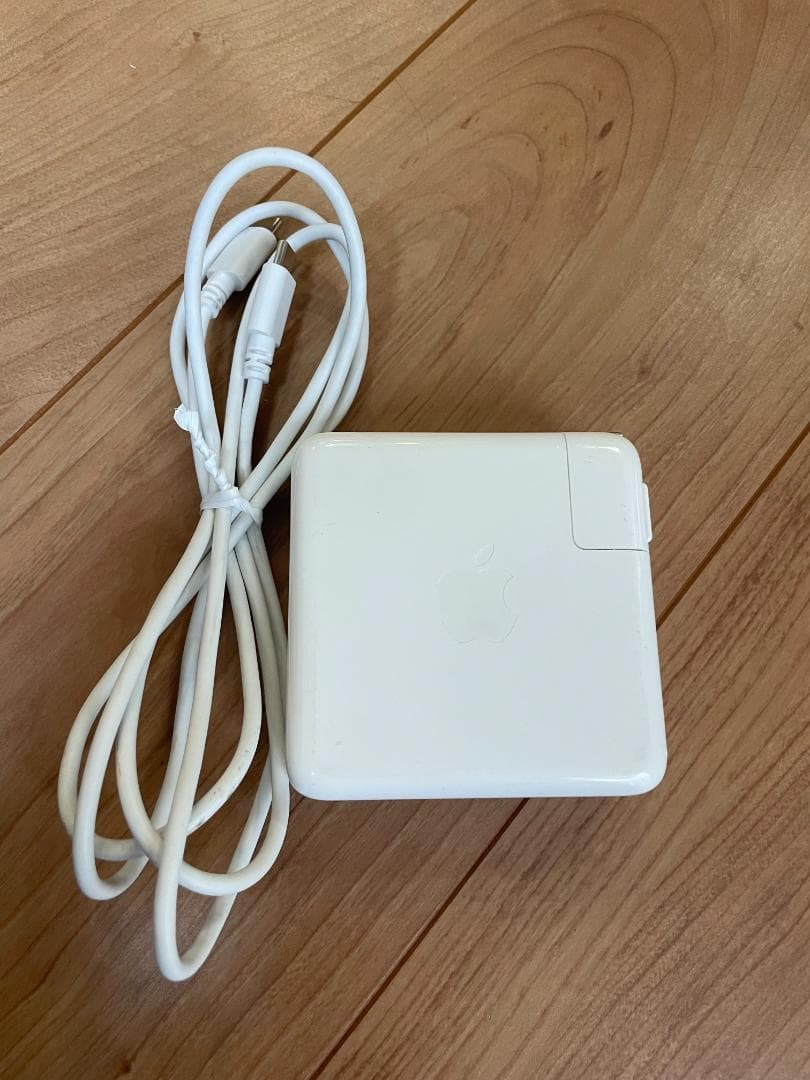 シルバー MacBook 本体 A4121　箱付き