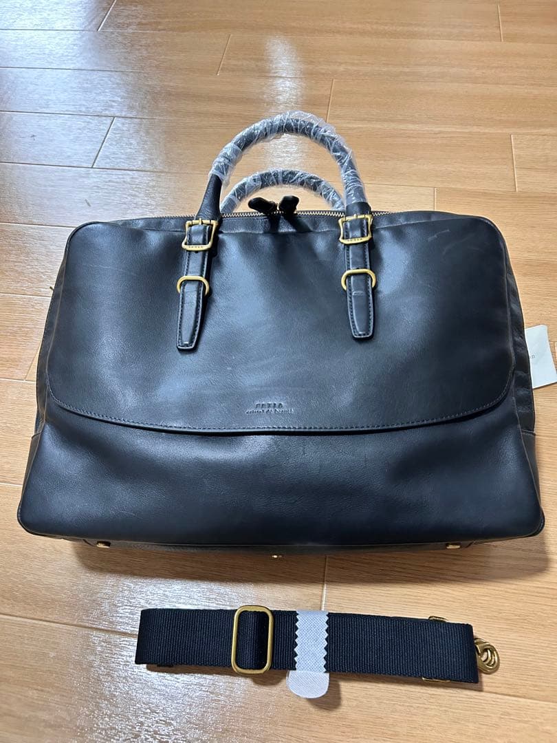 未使用　fetia ブリーフケース ライロア ブラック　本革レザー【廃盤品】