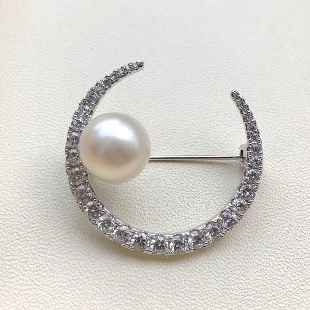 Aman様まとめ専用南洋白蝶真珠クリーム10.6㍉「三日月」ブローチBEN798