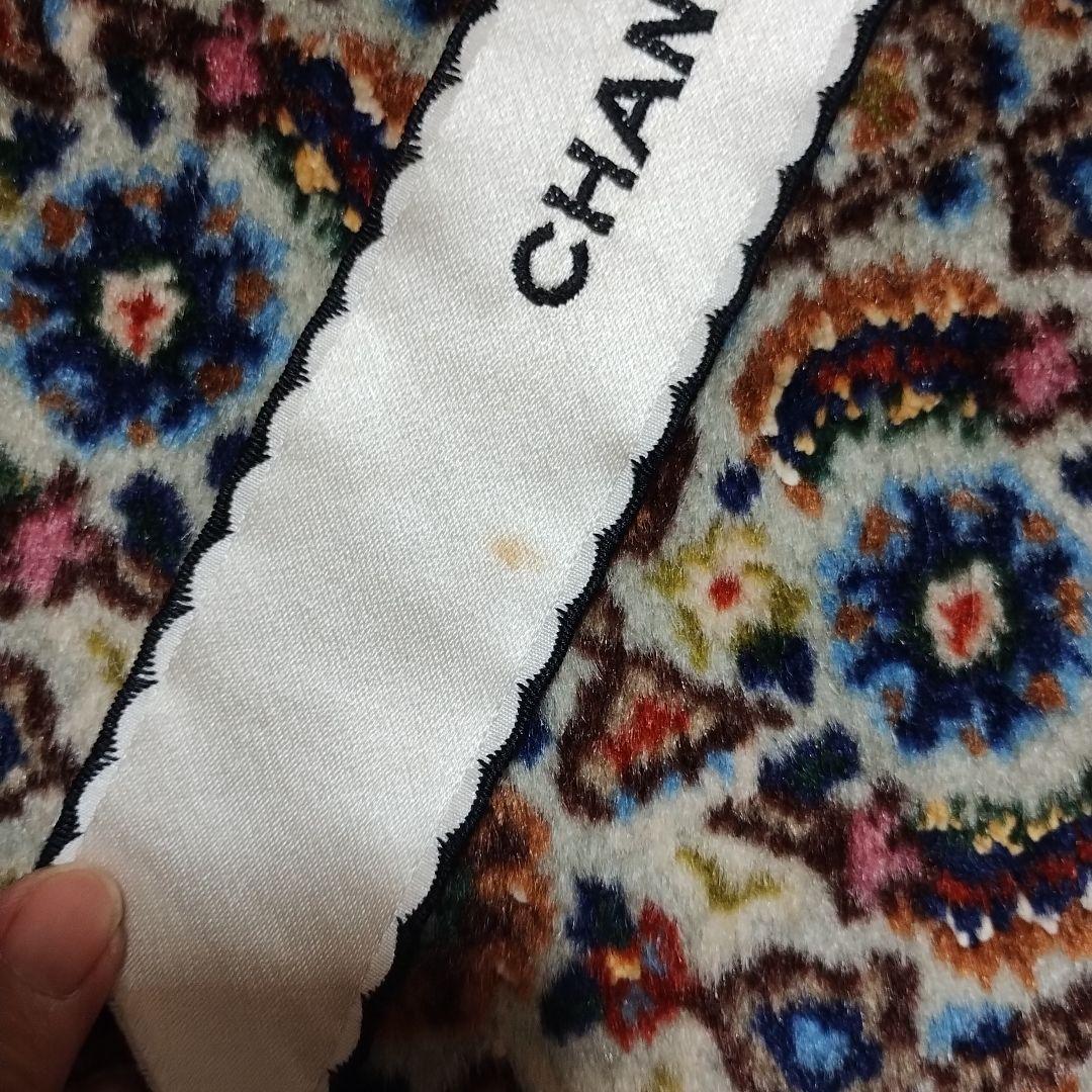 ヴィンテージ　CHANEL サテンリボン ブローチ白