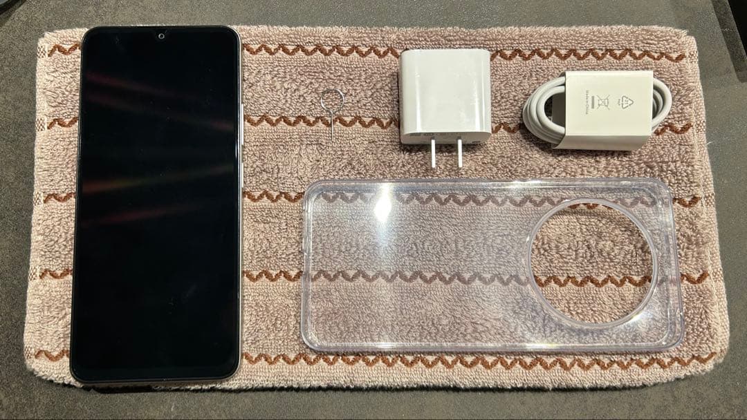 携帯電話本体 ioou