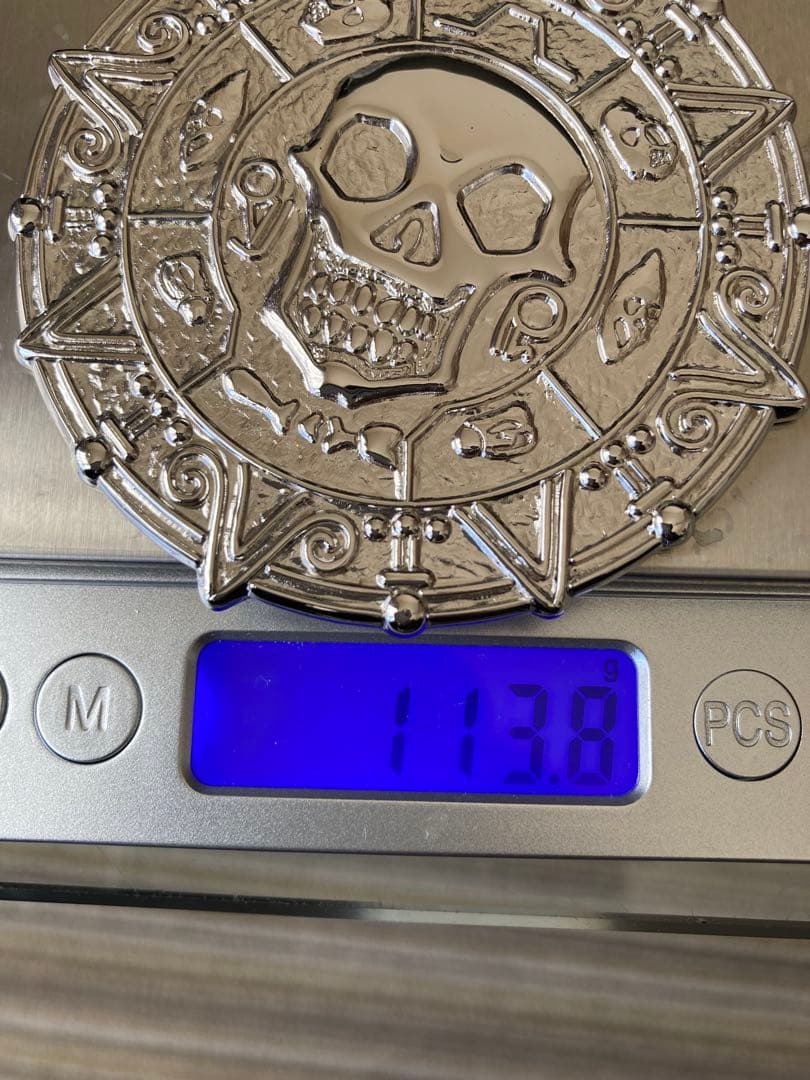 パイレーツ・オブ・カリビアン　純銀製メダル　約113g
