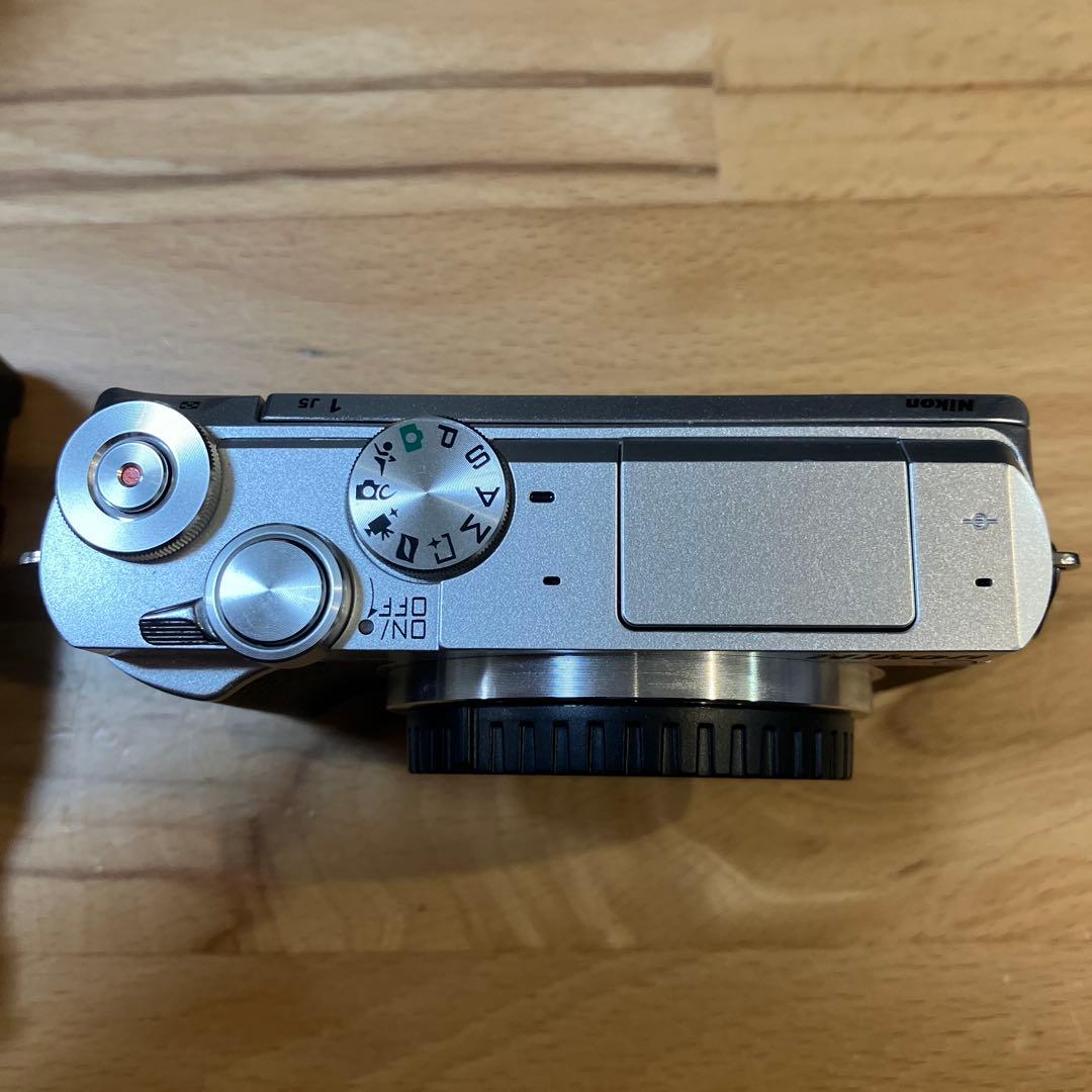 Nikon J5 ミラーレスカメラボディ