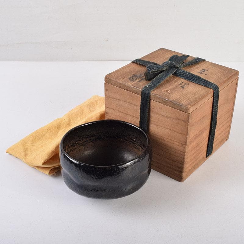 茶道具　楽吉左衛門　黒楽茶碗　共箱　M　R9210