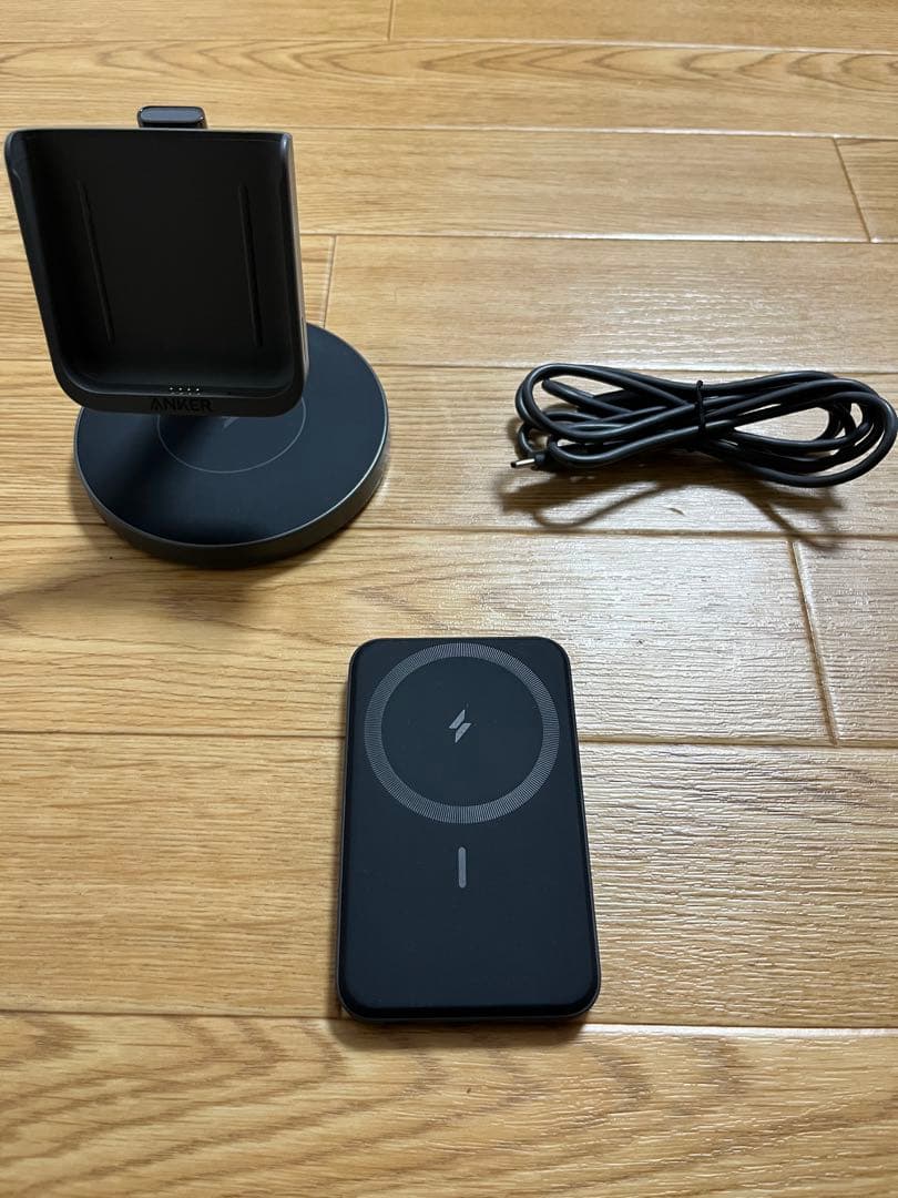 スマホアクセサリー Anker633 Magnetic Wireless Charger MagGo