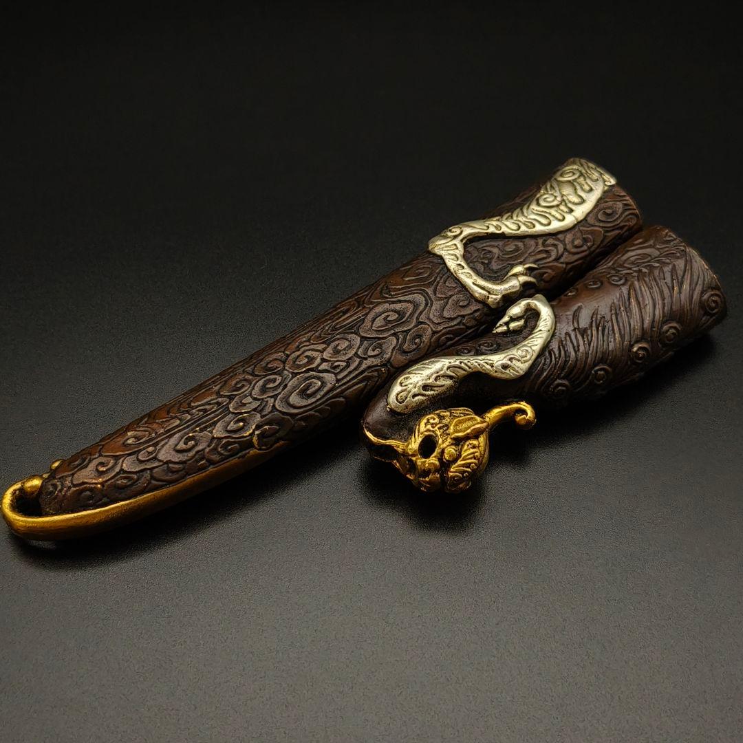 年末セール　銅製刀装具　短刀拵　柄鞘一式　獣の図　絵金銀　金工品　細工　刀装具