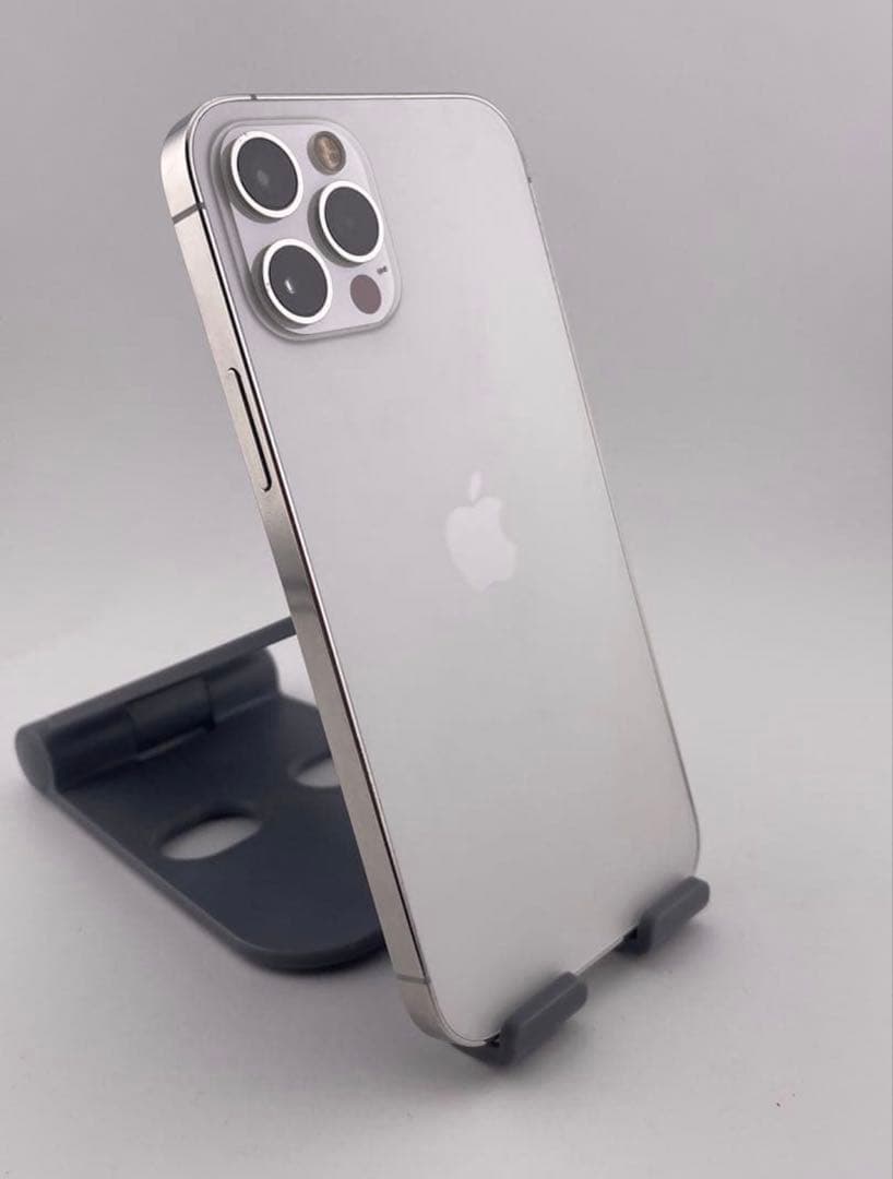 【美品】Apple iPhone 12 Pro 256GB（白色•シルバー）