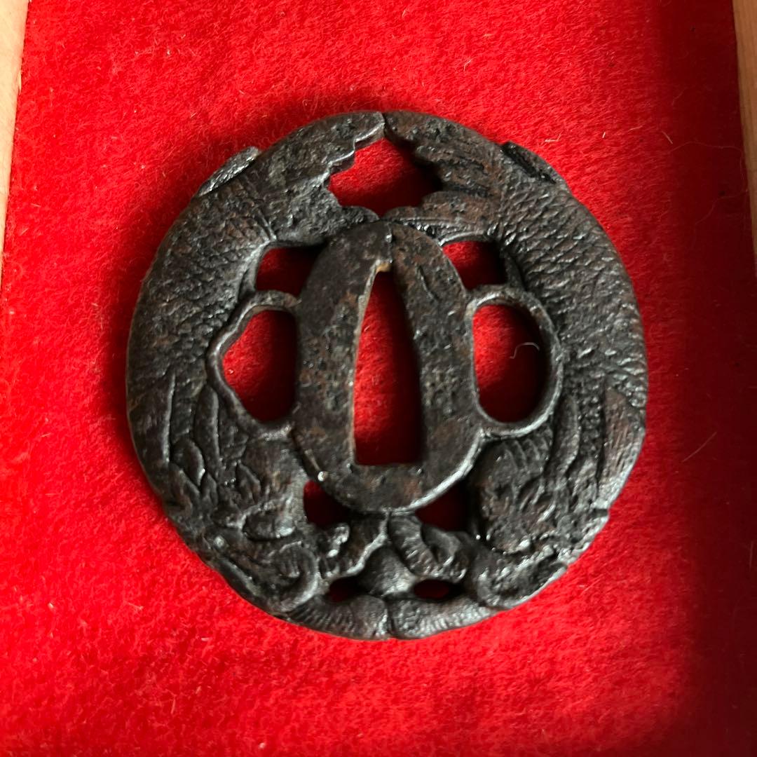 鯱鉾図の透かし鉄鍔