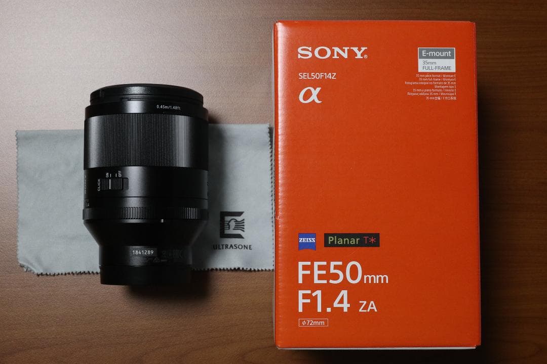 Planar T* FE 50mm F1.4 ZA　SONY Eマウント用レンズ
