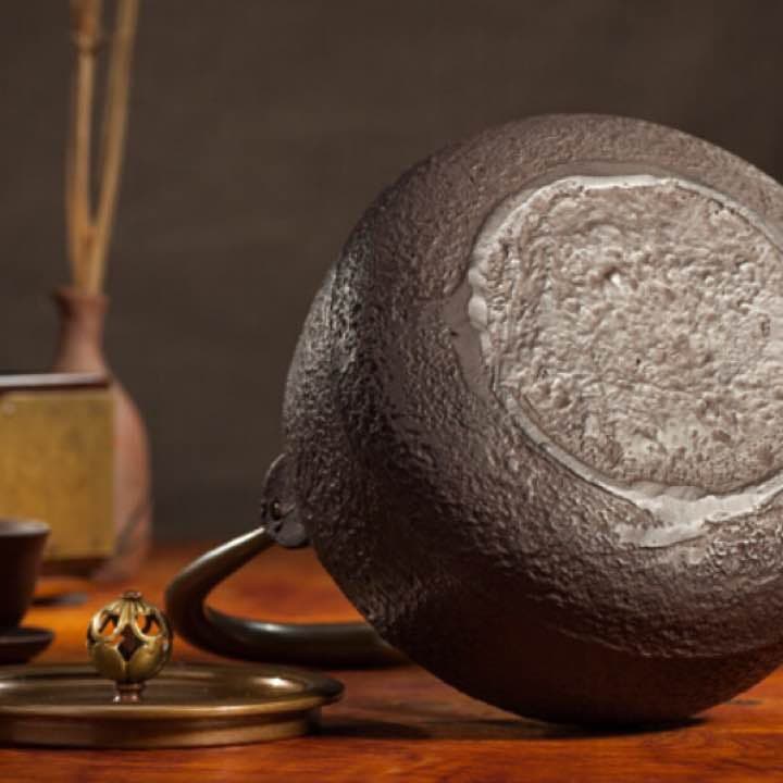 YZ 鉄器 急須 伝統工芸 手作り 鉄分補給 鉄瓶　012