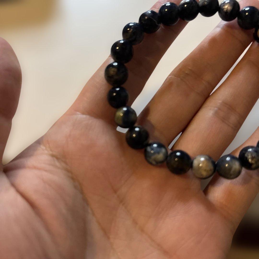 三眼天珠とカイヤナイトたん！ズーンとくる！すごい組み合わせ！